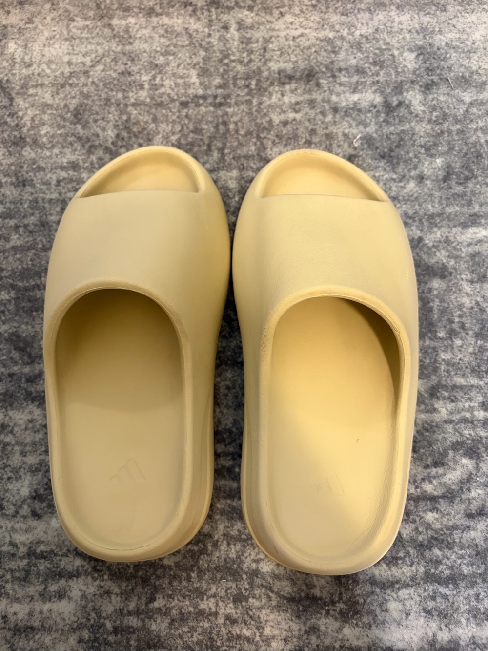 Yeezy bone Slides - Minimal Slip-On - Picture 5 of 5